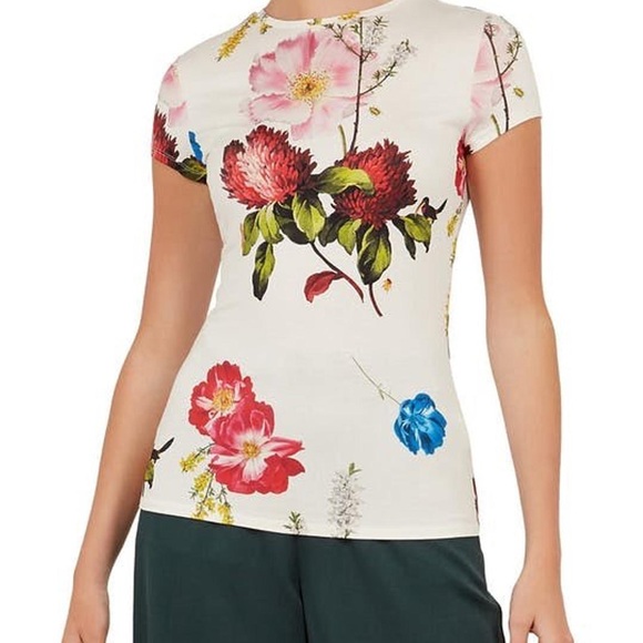 NWT Ted Baker White Floral Short Sleeve Top - Picture 3 of 5
